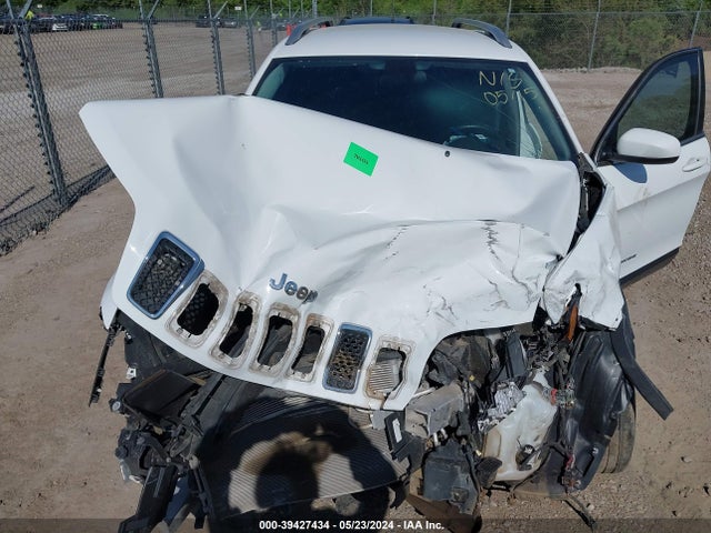 1C4PJMCB3KD338438 Jeep Cherokee Latitude 4x4