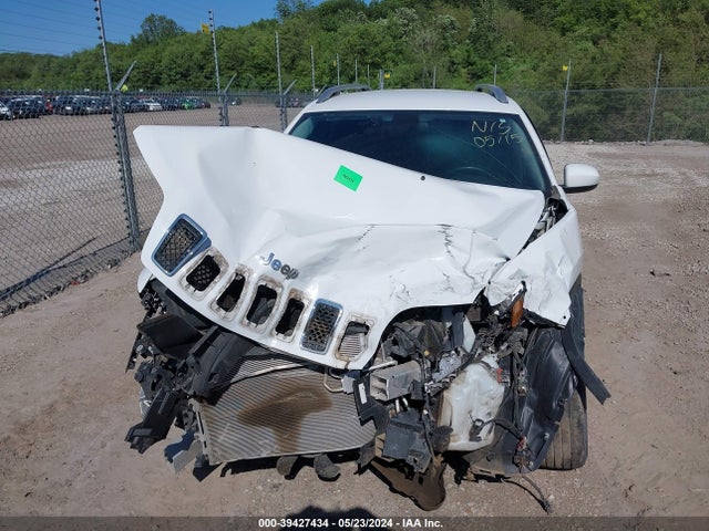 1C4PJMCB3KD338438 Jeep Cherokee Latitude 4x4
