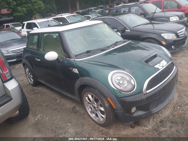 2008 MINI COOPER S WMWMF73528TT87769 Photo 0