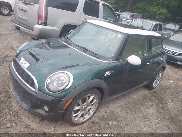 2008 MINI COOPER S WMWMF73528TT87769 Photo 1