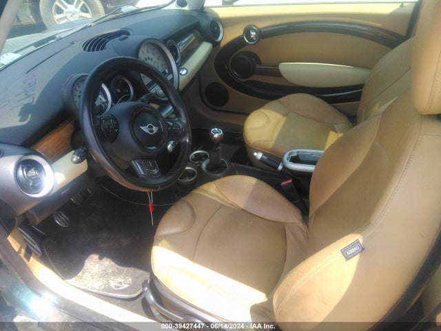 2008 MINI COOPER S WMWMF73528TT87769 Photo 4