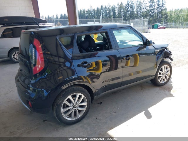 KIA SOUL + 2018 KNDJP3A57J7595112 Image 4