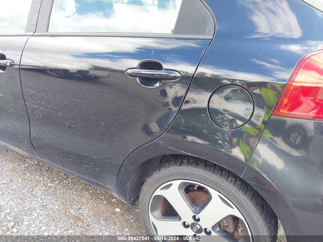 KIA Rio Sx 2016 KNADN5A34G6647062 Image 14