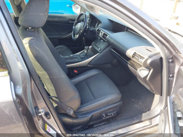 JTHBA1D26G5019686 Lexus IS 200T
