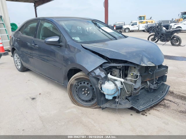 Toyota COROLLA LE 2018 5YFBURHEXJP808638 zdjęcie główne