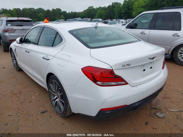 Genesis G70 2.0t Awd 2021 KMTG44LA8MU070411 Image 3