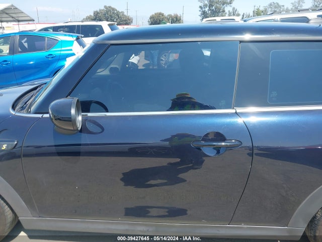 Mini Se Hardtop Cooper 2023 WMW13DJ07P2T54403 Image 14