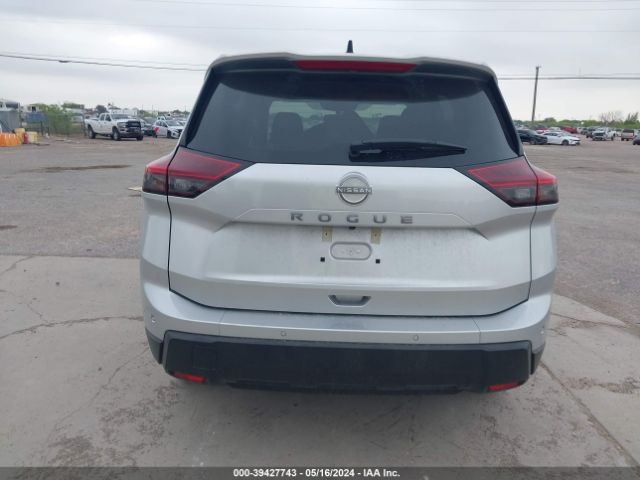5N1BT3AAXRC678884 Nissan Rogue S Fwd