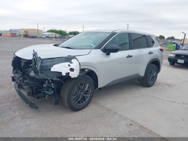 5N1BT3AAXRC678884 Nissan Rogue S Fwd