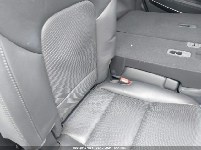 KM8SNDHF6HU201234 Hyundai Santa Fe Se