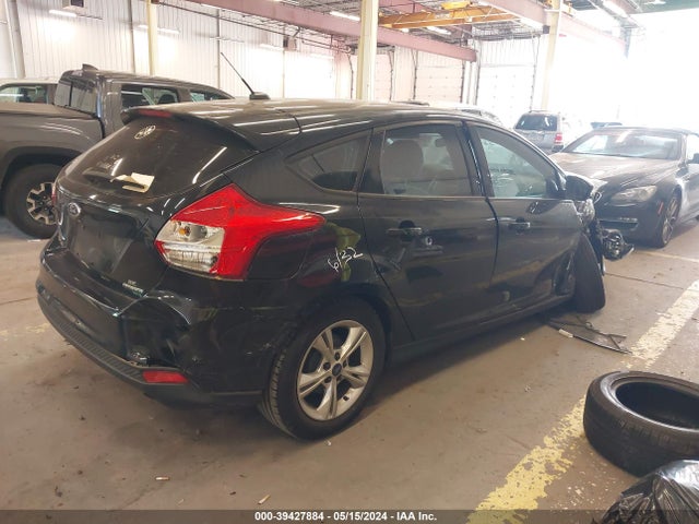 Ford FOCUS SE 2014 1FADP3K24EL387256 Image 4