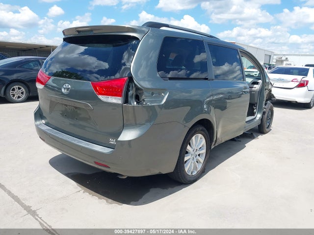 Toyota Sienna Xle 7 Passenger 2014 5TDDK3DC8ES092481 Image 4