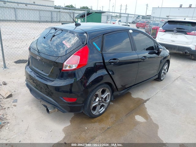 Ford FIESTA ST 2017 3FADP4GX8HM131375 Image 4
