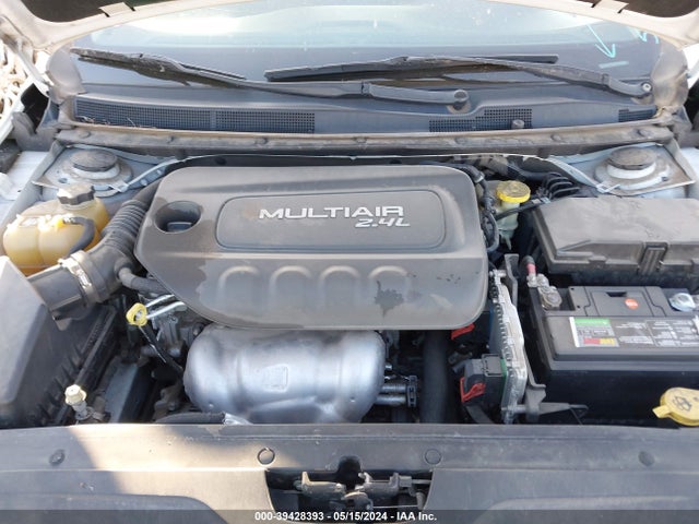 1C3CCCAB4FN670835 Chrysler 200 Limited