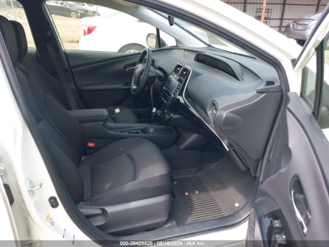 JTDL9MFU9M3027805 Toyota Prius Le Awd-e