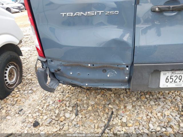 1FTBR3X89LKA48052 Ford Transit-250 Cargo Van