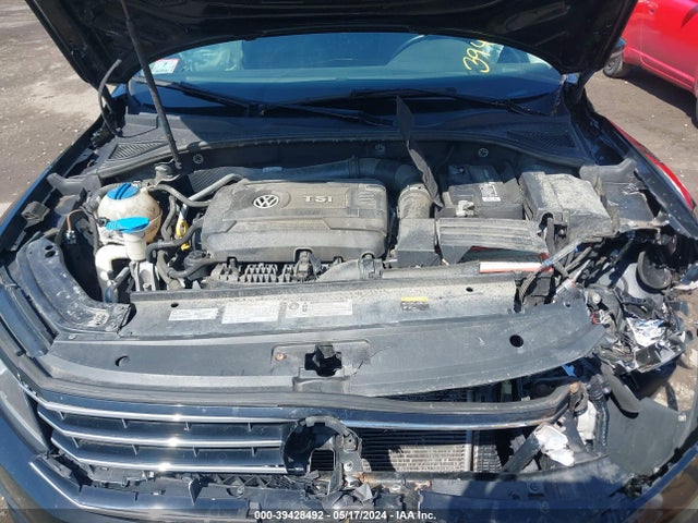 1VWBT7A31GC035234 Volkswagen Passat 1.8t Se