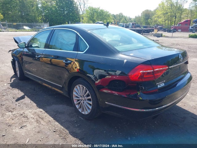 1VWBT7A31GC035234 Volkswagen Passat 1.8t Se