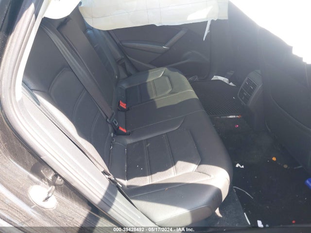 1VWBT7A31GC035234 Volkswagen Passat 1.8t Se