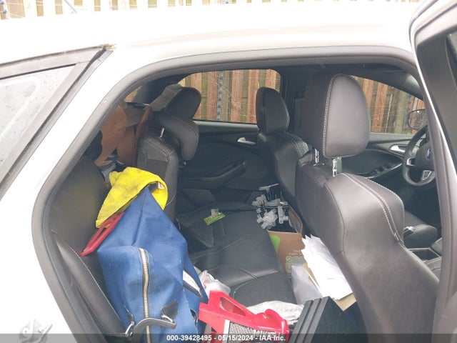 Ford FOCUS ST 2017 1FADP3L93HL318350 Image 8