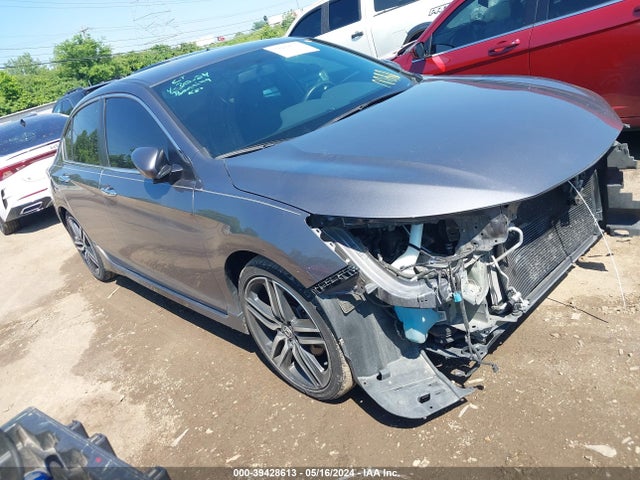 2016 1HGCR2F56GA212585 main image