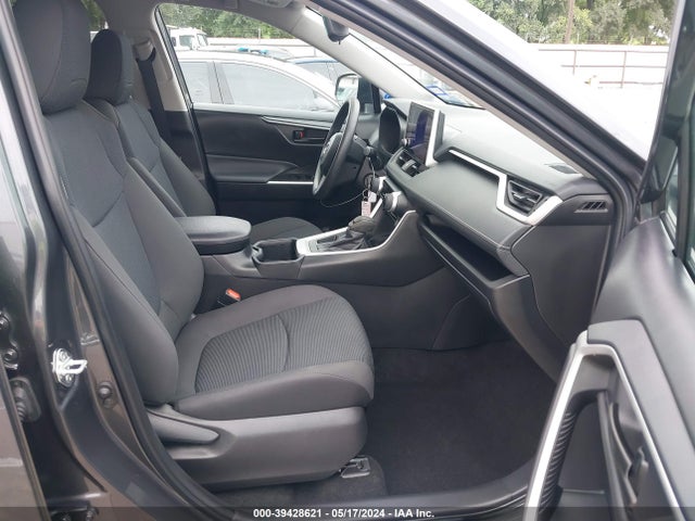 Toyota RAV4 LE 2024 2T3H1RFV0RW313954 Image 5