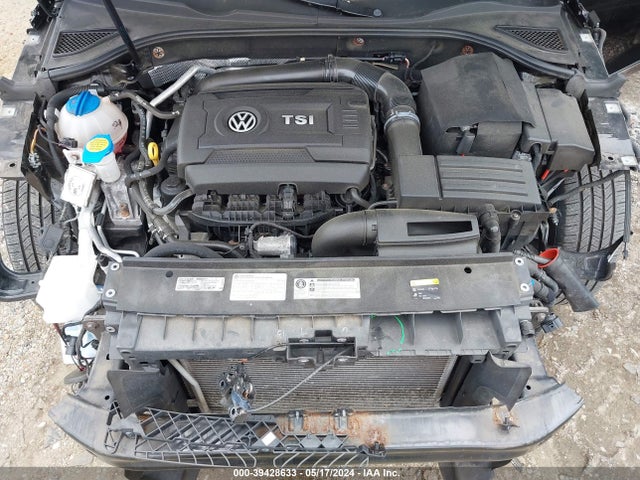 1VWAT7A37GC053930 Volkswagen Passat 1.8t S