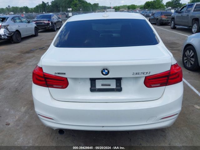 WBA8A3C50JA505070 BMW 320i Xdrive
