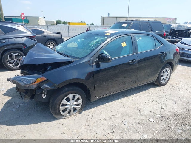 Toyota COROLLA L 2018 5YFBURHE0JP849294 Image 2