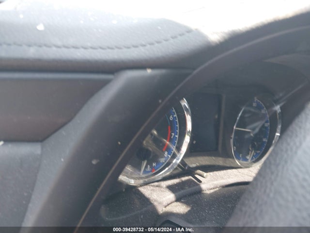 Toyota COROLLA L 2018 5YFBURHE0JP849294 Image 7
