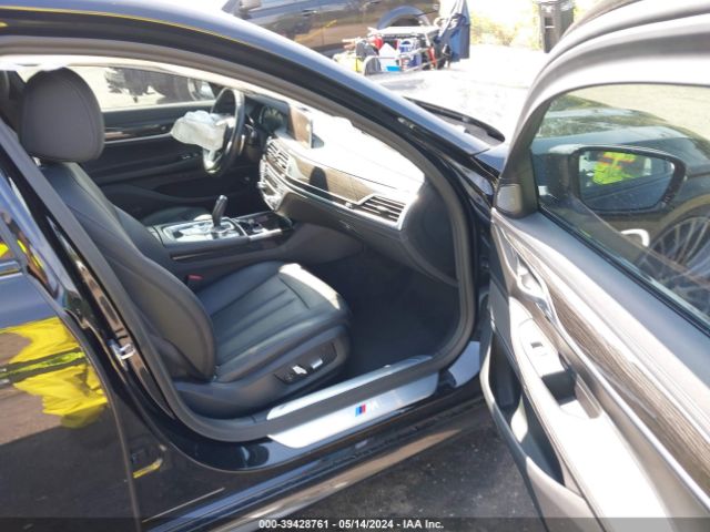 WBA7E2C56KB218547 BMW 740I