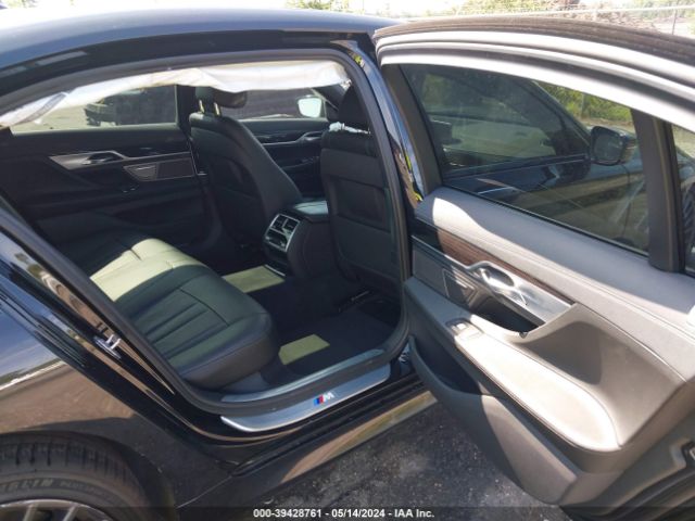 WBA7E2C56KB218547 BMW 740I