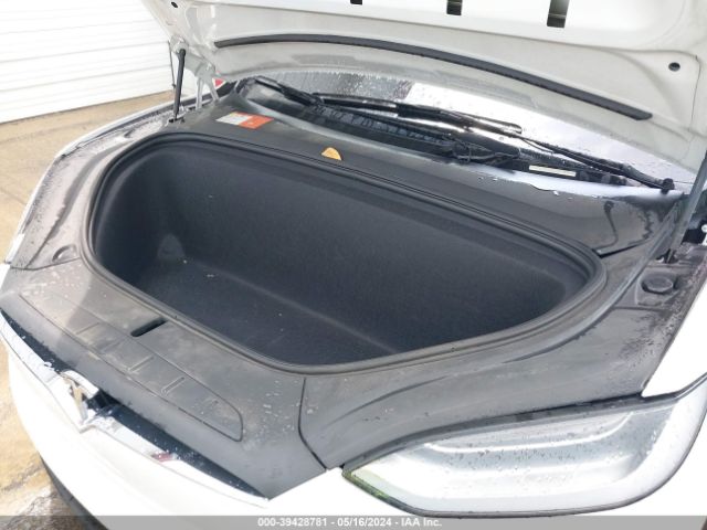 5YJXCBE26JF088597 Tesla Model X 100d/75d/p100d
