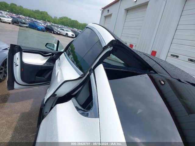5YJXCBE26JF088597 Tesla Model X 100d/75d/p100d