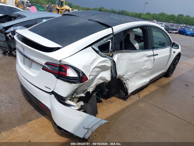 5YJXCBE26JF088597 Tesla Model X 100d/75d/p100d