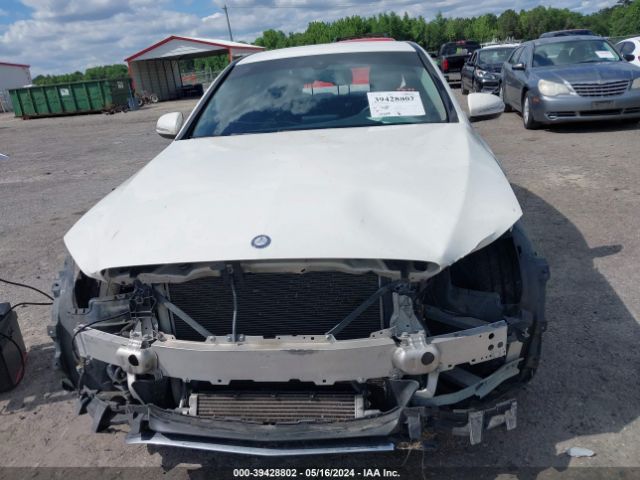 55SWF4JB0FU094163 Mercedes-Benz C 300 Luxury/sport