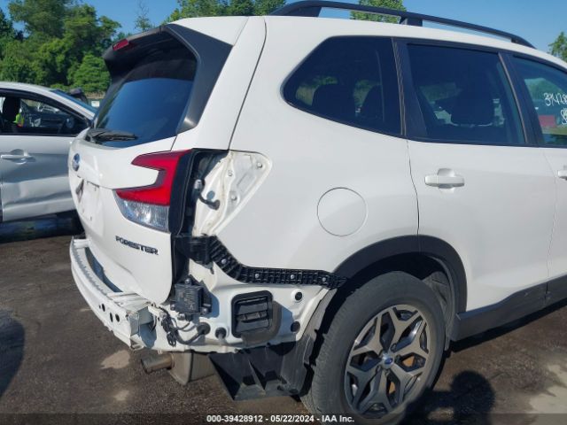 JF2SKAJC0MH492409 Subaru Forester Premium