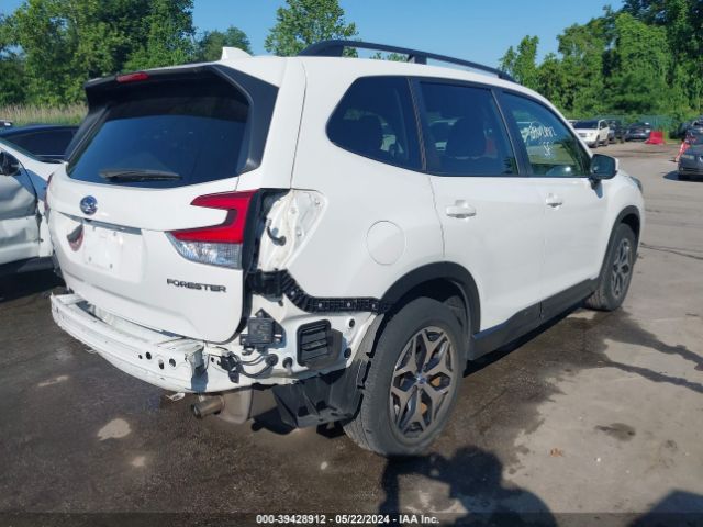 JF2SKAJC0MH492409 Subaru Forester Premium