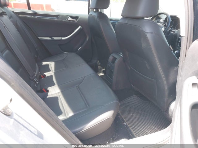 3VWL17AJ7GM314713 Volkswagen Jetta 1.8t Sel