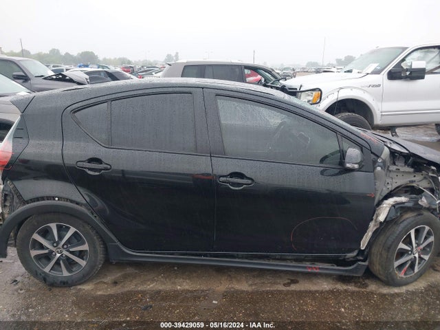 Toyota Prius C Three 2018 JTDKDTB33J1604448 Image 13