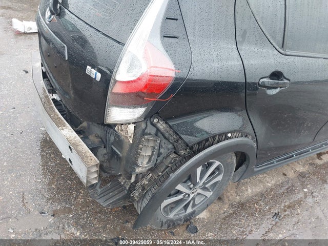 Toyota Prius C Three 2018 JTDKDTB33J1604448 Image 20