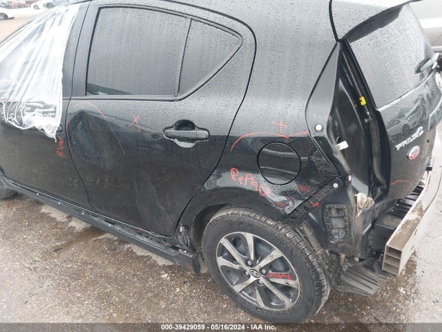 Toyota Prius C Three 2018 JTDKDTB33J1604448 Image 21