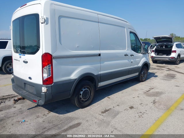 Ford Transit-150 2015 1FTNE1CM6FKA86553 Image 4