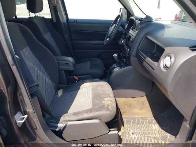 1C4NJRBBXHD142317 Jeep Patriot Sport 4x4
