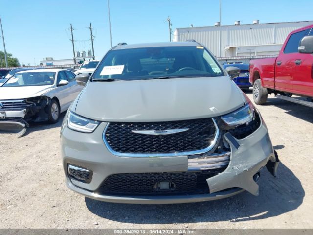 2C4RC1BG9NR132606 Chrysler Pacifica Touring L