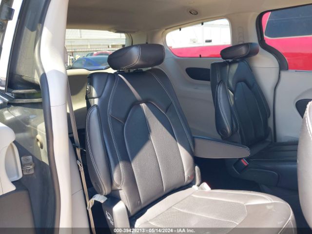 2C4RC1BG9NR132606 Chrysler Pacifica Touring L