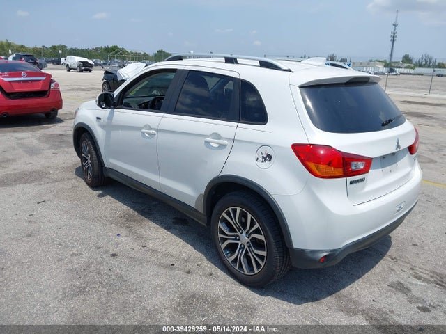 JA4AP3AU5HZ004842 Mitsubishi Outlander Sport 2.0 Es