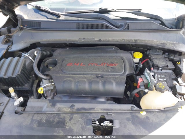 3C4NJCCBXJT140630 Jeep Compass Limited Fwd