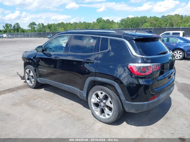 3C4NJCCBXJT140630 Jeep Compass Limited Fwd
