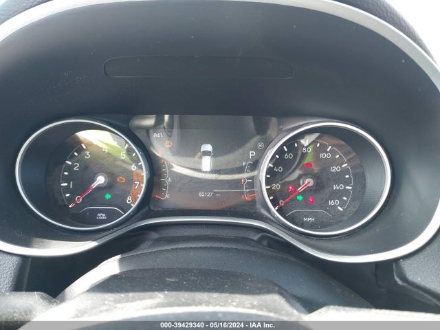 3C4NJCCBXJT140630 Jeep Compass Limited Fwd